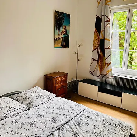 Spacieux En Centre Apartamento